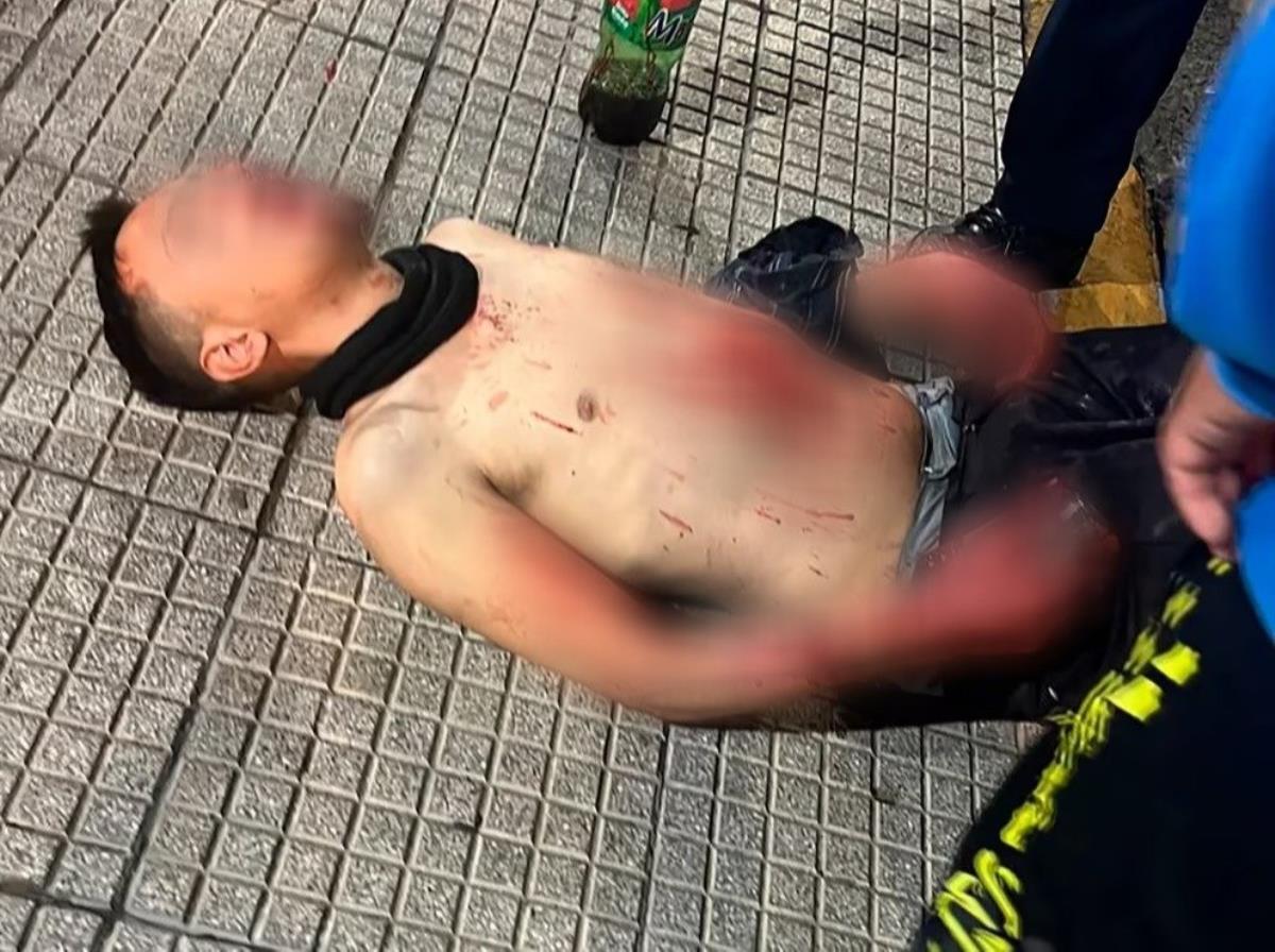 Golpes Patadas Y Destrozos Graves Incidentes Entre Hinchas De Boca Y