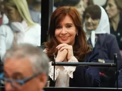 Cristina sonre en el juicio