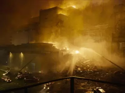 merlin_154186002_cf220efd-cf1b-45ad-b1d5-baa8e407059e-master1050