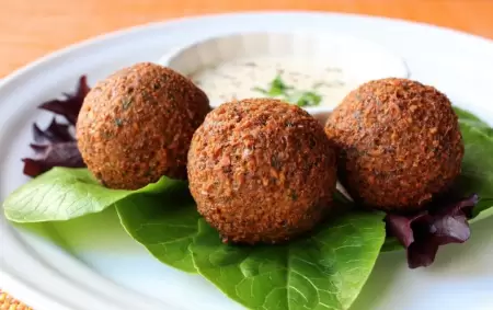 que-es-falafel-y-receta-1