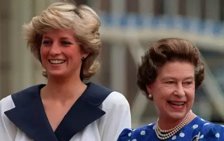 Diana_de_Gales-Carlos_de_Inglaterra-Buckingham_Palace-Tony_Blair-Isabel_II_de_Inglaterra-Funerales-Muertes-Reino_Unido-Casas_Reales_243239647_44905704