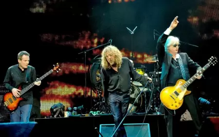 ledzeppelin_celebrationday_rosshalfin_20121124