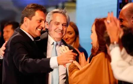 acto-Cristina-Kirchner-y-Alberto-Fernandez-en-Rosario-Frente-de-Todos-9