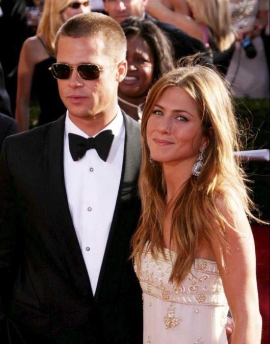 Creo Que Eres Tan Sexy Cómo Fue El Coqueteo Virtual Entre Brad Pitt Y Jennifer Aniston Big 6458