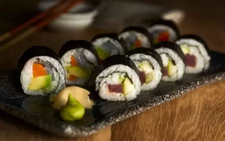 Receta-de-sushi-fcil-en-5-pasos-1068x601