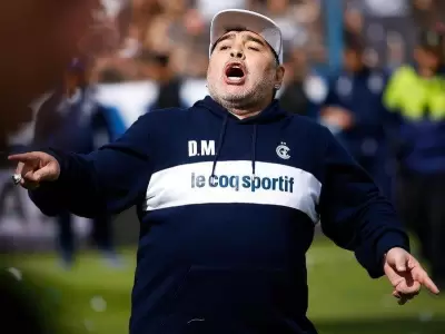 Presentacion-Diego-Maradona-DT-Gimnasia-y-Esgrima-de-La-Plata-11