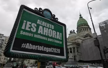 files-argentina-abortion-bill_120037558