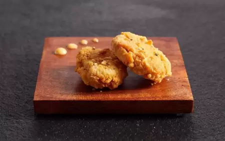 Business_Wire_cultured_chicken_bites_on_slate