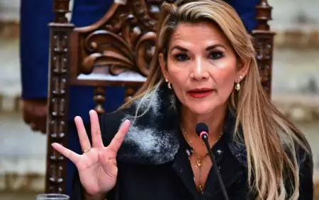 jeanine-anez-presidenta-de-facto-bolivia-20191123-808387