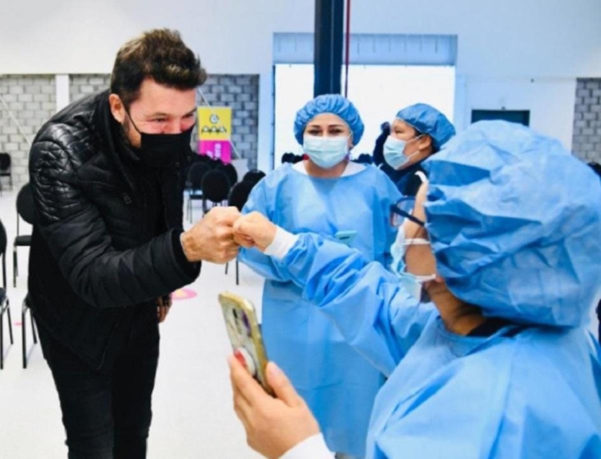 Marcelo Tinelli Returns to Showmatch After Receiving COVID-19 Vaccine: Updates on Argentine Television during the Pandemic