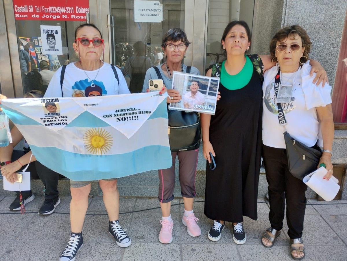 "¡Perpetua para los ocho!": el fuerte reclamo de los autoconvocados en ...