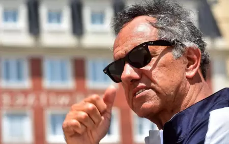 daniel-scioli-lentes-negros