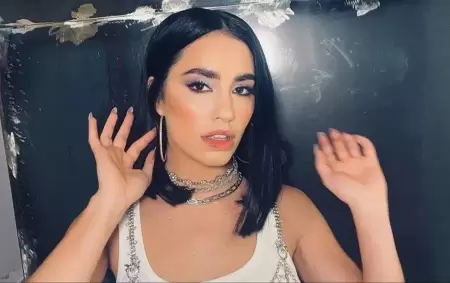 lali-espositojpg.jpg