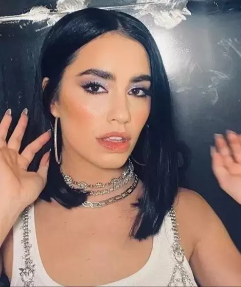 lali-esposito-02