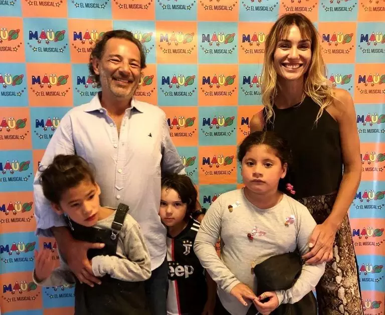 Fabián Vena, Paula Morales y su familia.