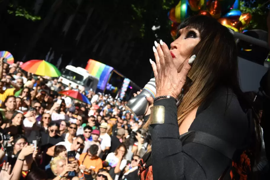 Moria Casn en la Marcha del Orgullo