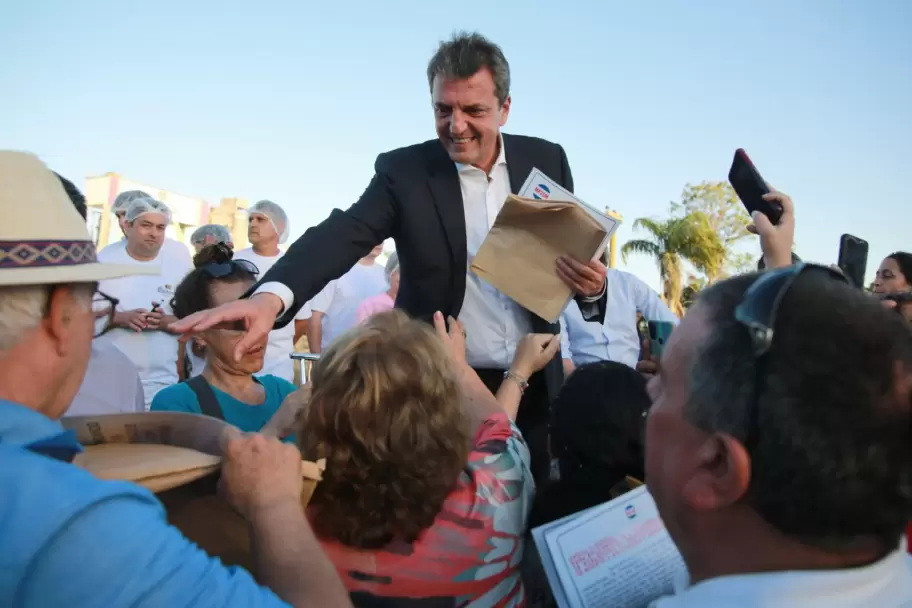 El candidato a presidente afirm que su eventual ministro de Economa no pertenecer a su espacio poltico.