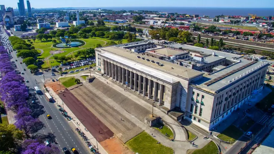 Universidad de Buenos Aires (UBA)