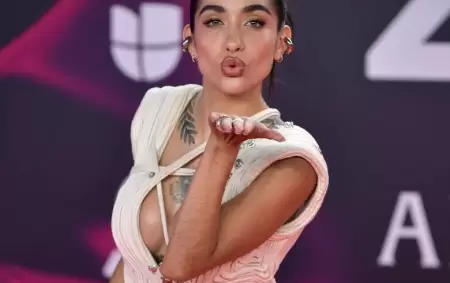 Del apasionado beso de Nicki Nicole y Peso Pluma al mega show de Becerra: Argentina arrasó en los Latin Grammy