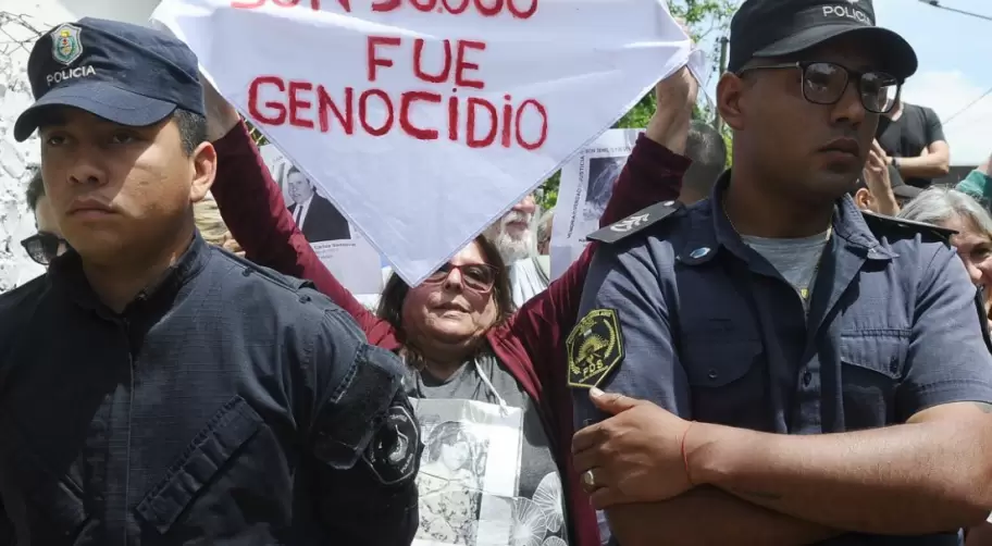 La interpelacin a Victoria Villarruel en la escuela en la que vot por su negacionismo.