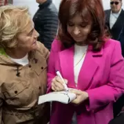 La palabra de Cristina, tras emitir su voto: "Es importante que se exprese la gente"