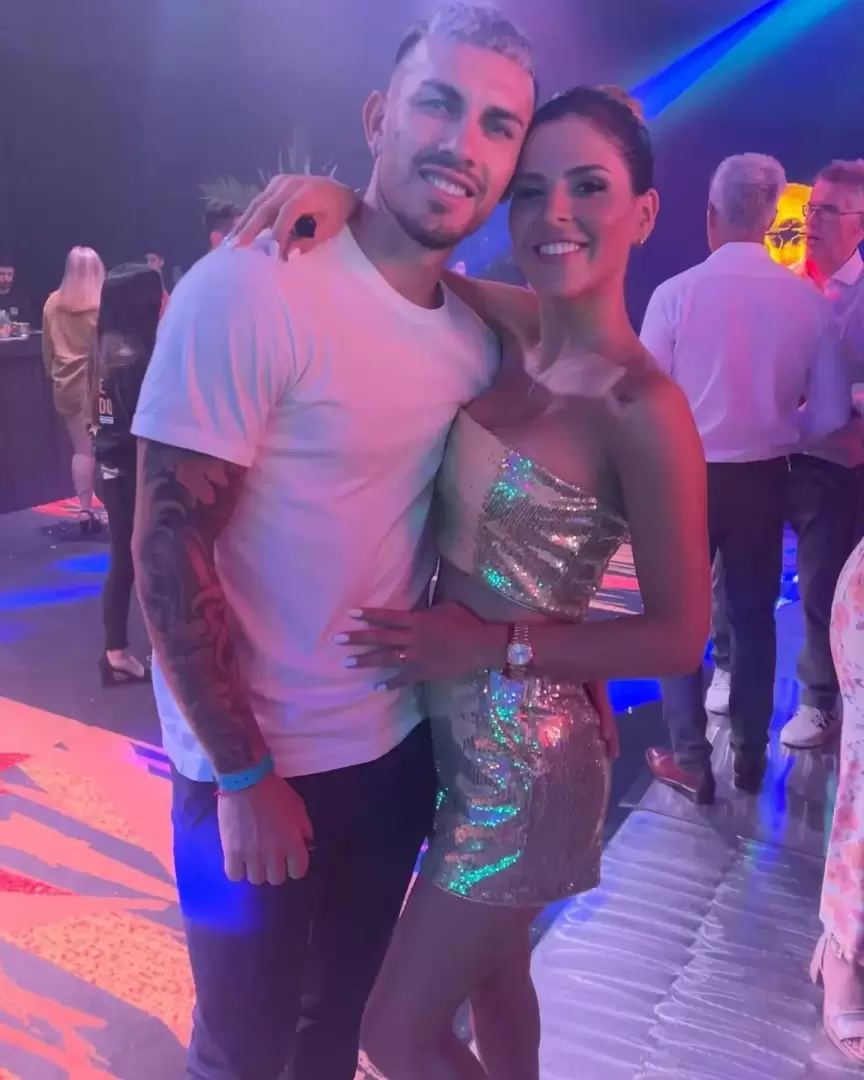 Leandro Paredes y Camila Galante.