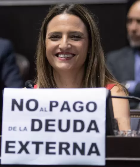 Mercedes Trimarchi se enfrenta a la persecuci�n del Estado boliviano por su solidaridad con el conflicto vigente.