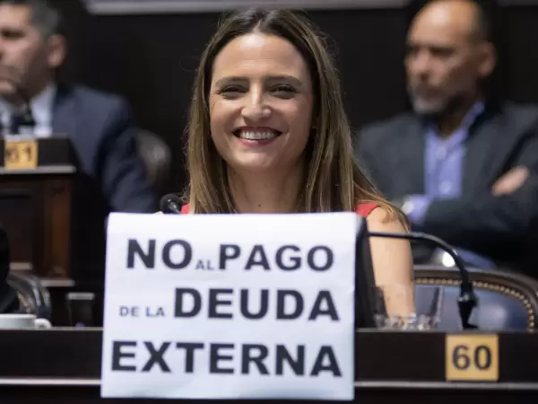 Mercedes Trimarchi se enfrenta a la persecuci�n del Estado boliviano por su solidaridad con el conflicto vigente.