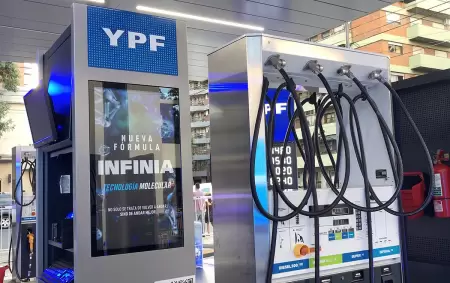 YPF aplic un 25% de aumento en el combustible.