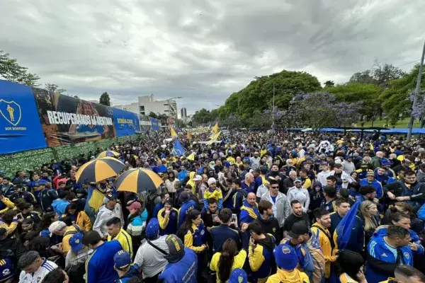 Movilización de Boca a favor de las elecciones y de Riquelme.