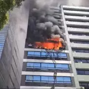 Gritos, fuego y desesperacin: explosin y muerte en el edificio lindero al Ministerio de Trabajo