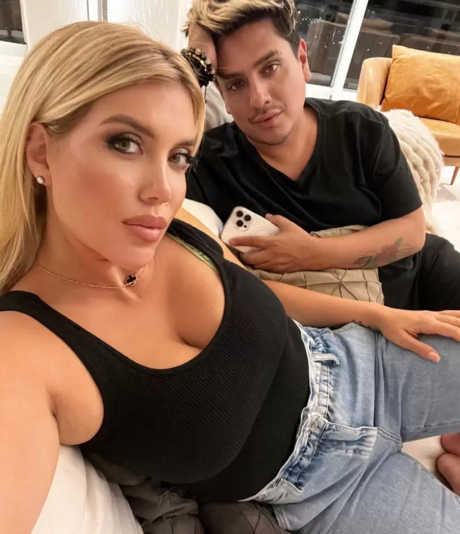 Kennys Palacios y Wanda Nara en la casa de la empresaria.