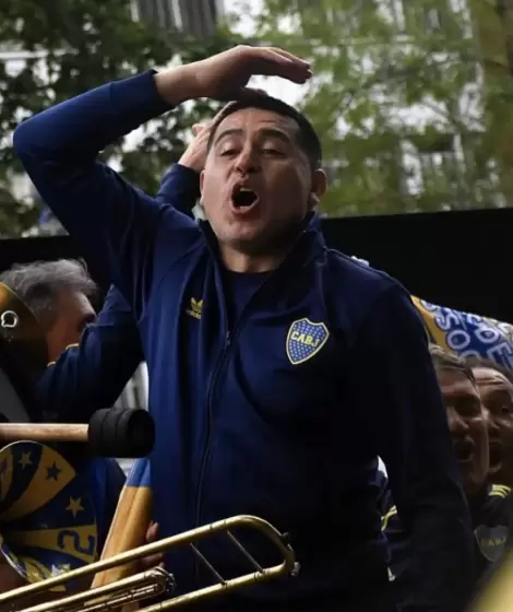 Juan Román Riquelme banderazo