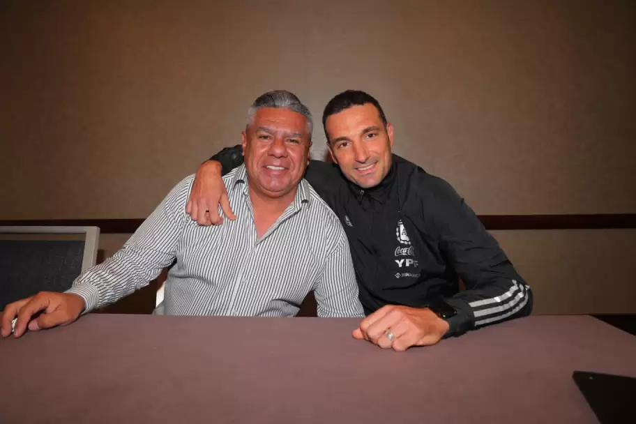 Claudio "Chiqui" Tapia y Lionel Scaloni, dos actores fundamentales en ganar la Copa del Mundo en Qatar 2022.
