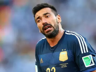 Se desconocieron! El Pocho" Lavezzi se pele con un familiar y termin internado con una fractura de clavcula