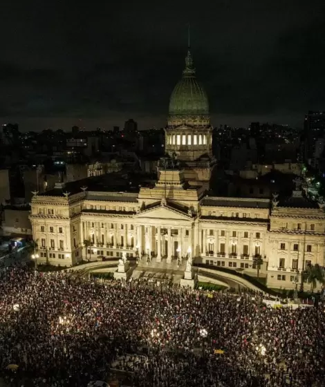 Cacerolazo en el Congreso nacional, 21 de diciembre de 2023