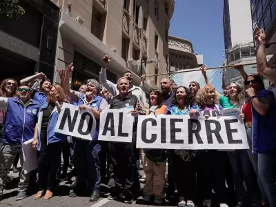 "Ni un puesto de trabajo menos": trabajadores del Banco Nacin marcharon en contra del DNU de Milei