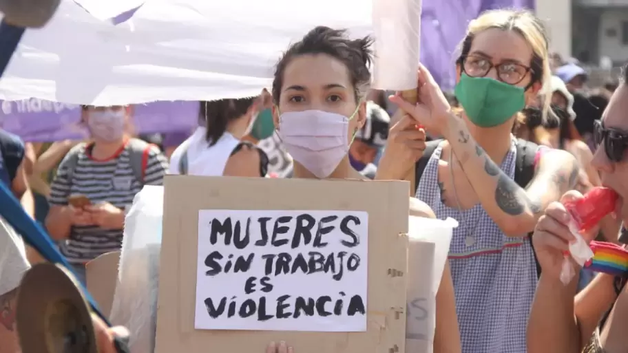 "La pobreza tiene cara de mujer", Raquel Vivianco.
