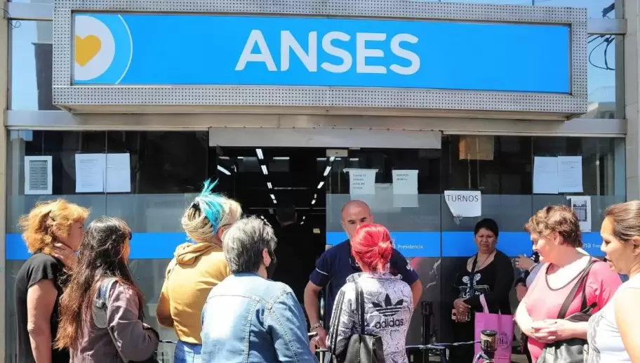 Anses mantiene la AUH