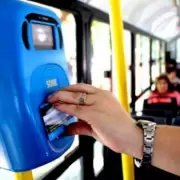 Otro golpe al bolsillo: el Gobierno aumenta m�s de 40% el boleto de colectivo en el AMBA