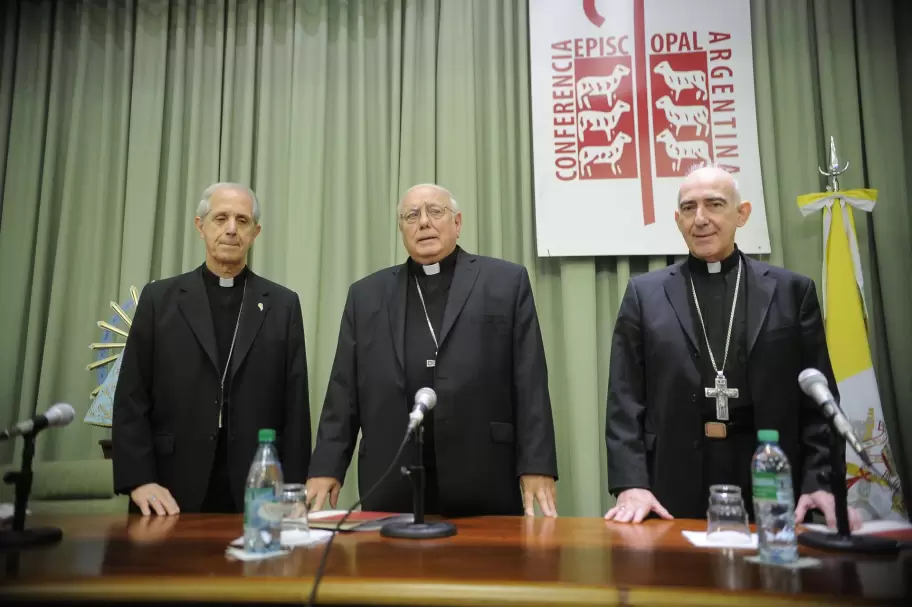 La Iglesia confirm que el Estado dej de pagar los sueldos de los obispos