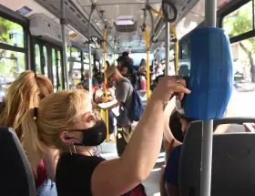 Usuaria de colectivos
