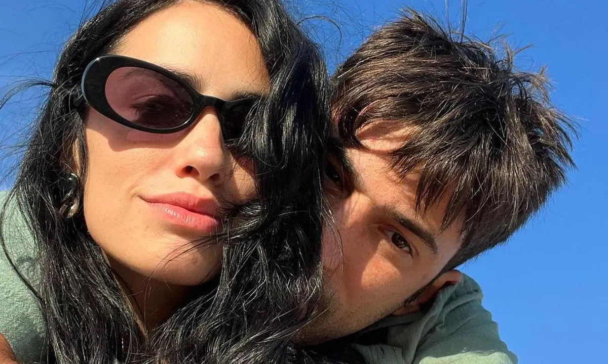 Las románticas fotos de Lali con Pedro Rosemblat de vacaciones en la