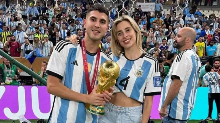 Ysica Fras y Exequiel Palacios en Qatar.