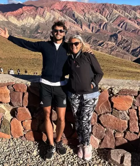 Joel Ojeda y su mam, Sonia, en un viaje por el noroeste argentino.