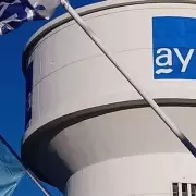 El Gobierno habilitó la privatización de AySA y los cortes de agua por falta de pago