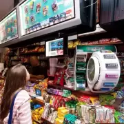 Un chocolatito? Afuera! Crisis en los kioscos de todo el pas: "Se nota que no hay plata en los bolsillos de la gente"