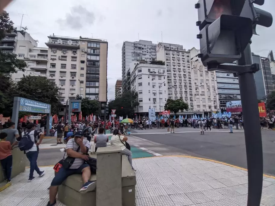 Una imagen del corte frente al Ministerio de Desarrollo Social.