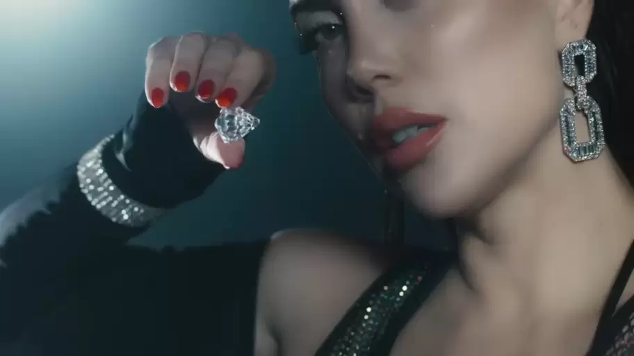 Wanda Nara en el videoclip de su cancin "Bad Bitch".