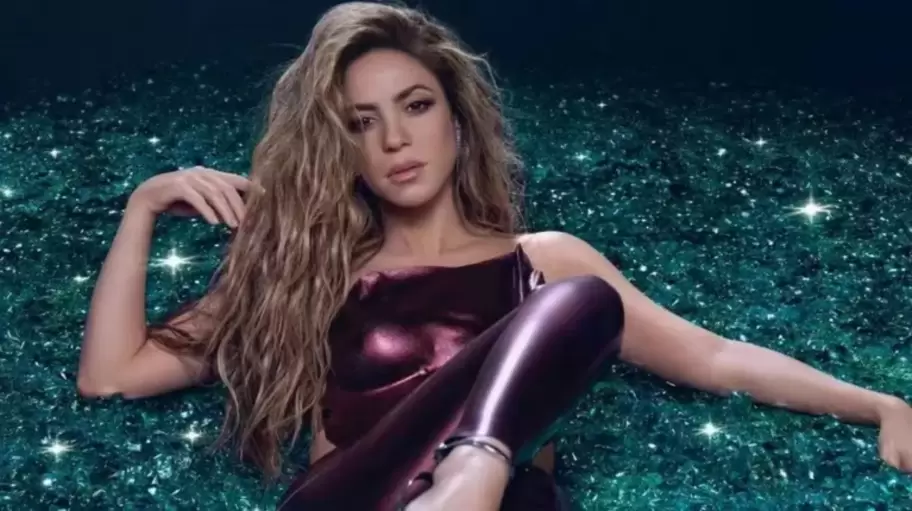 El nuevo disco de Shakira se llama "Las mujeres no lloran".